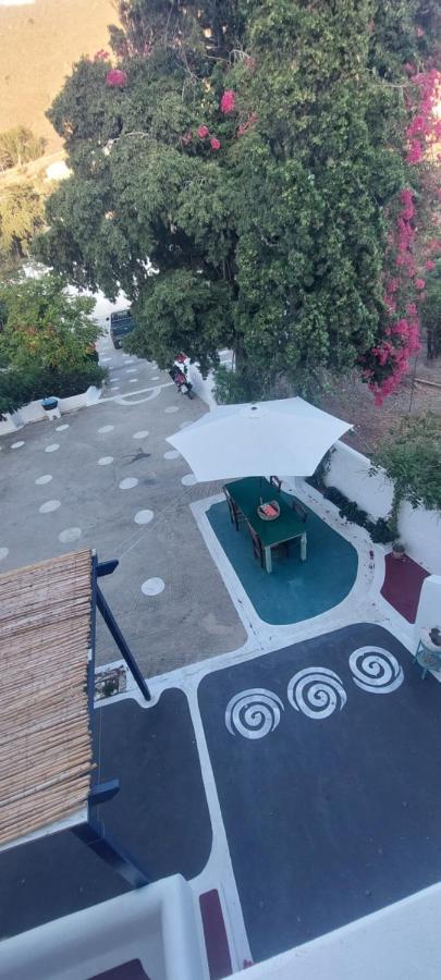 Ο Μπαξεσ Apartment Livadi  Luaran gambar